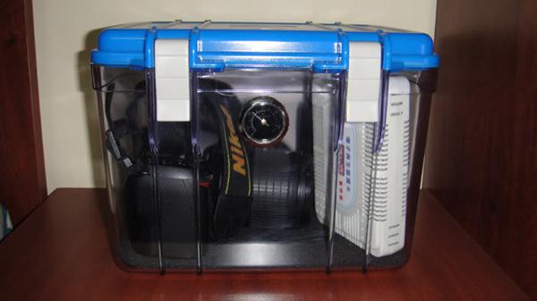 Simpan Kamera Di Dry Box Cara Merawat Kamera DSLR