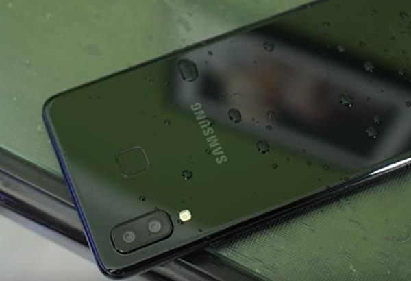 10 Kelebihan dan Kekurangan HP Samsung Galaxy A8 Star 28