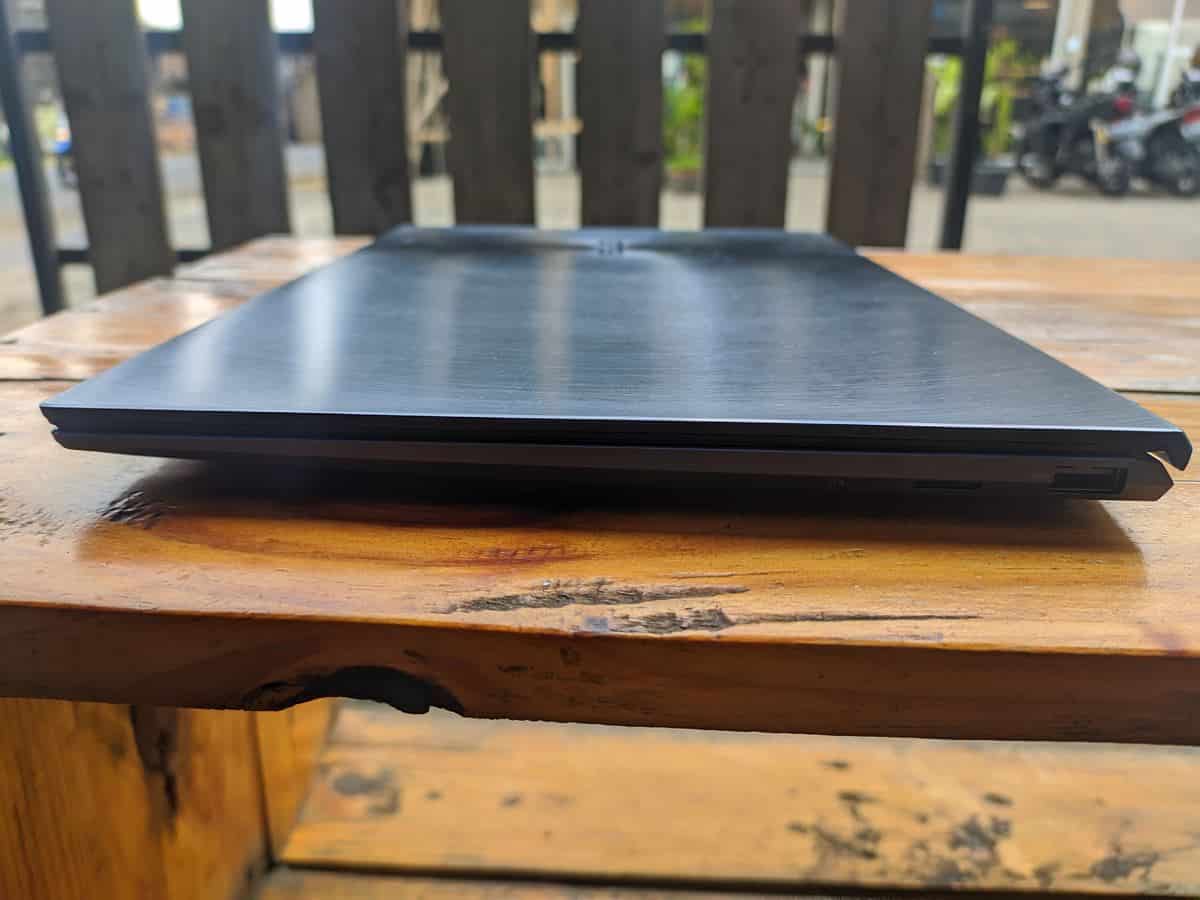 Review ASUS ZenBook 13 (UX325), Laptop Ringkas untuk Mobilitas 4