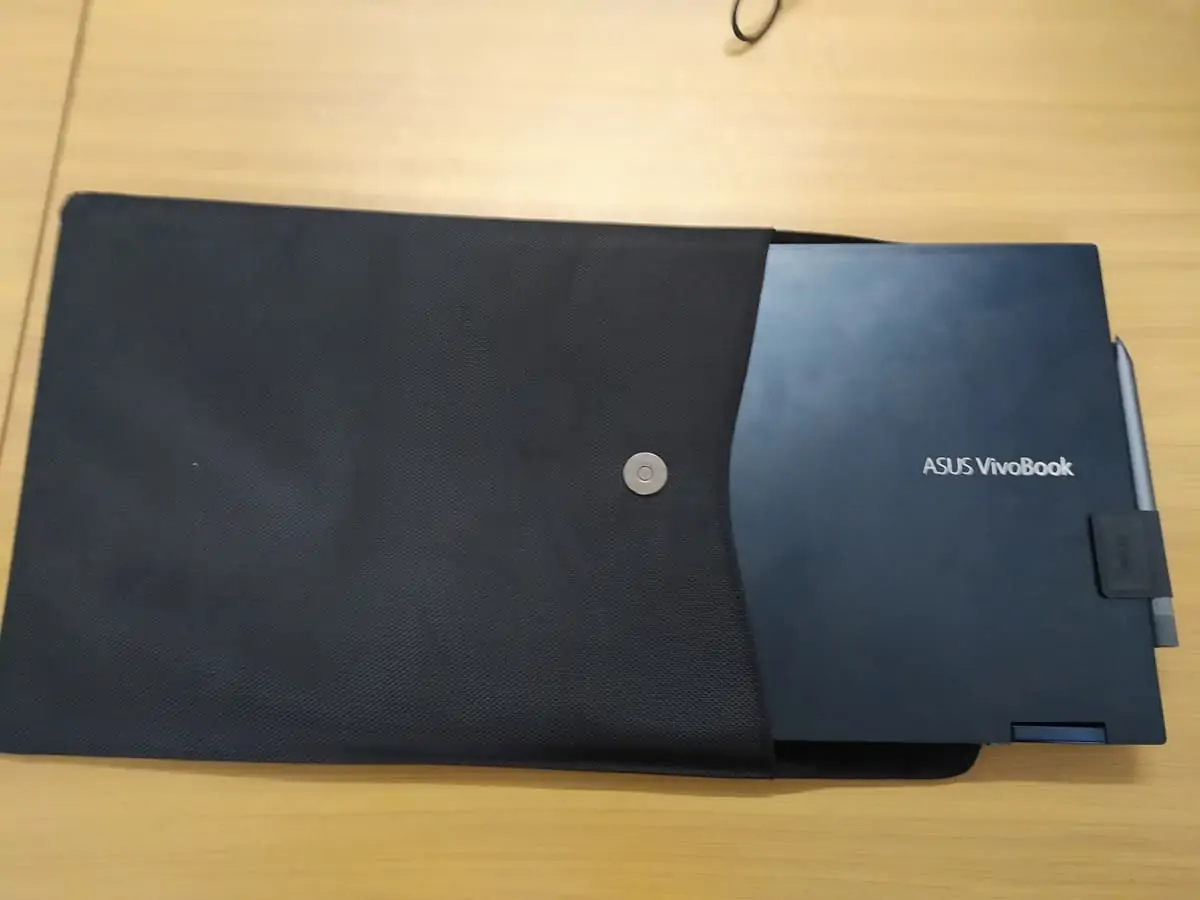 ASUS VivoBook Flip 14 TM420