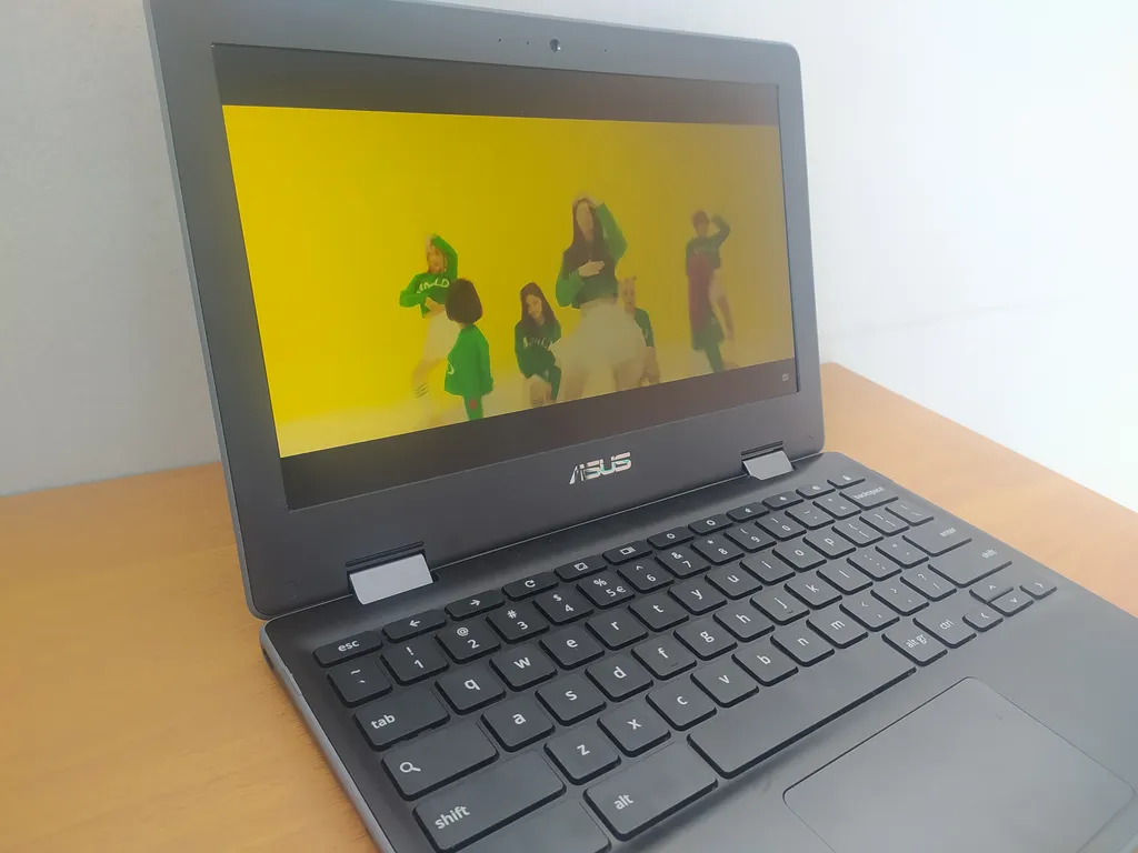 Review ASUS Chromebook C214, Laptop Edukasi 2-in-1, Ringan dan Tahan Banting 22