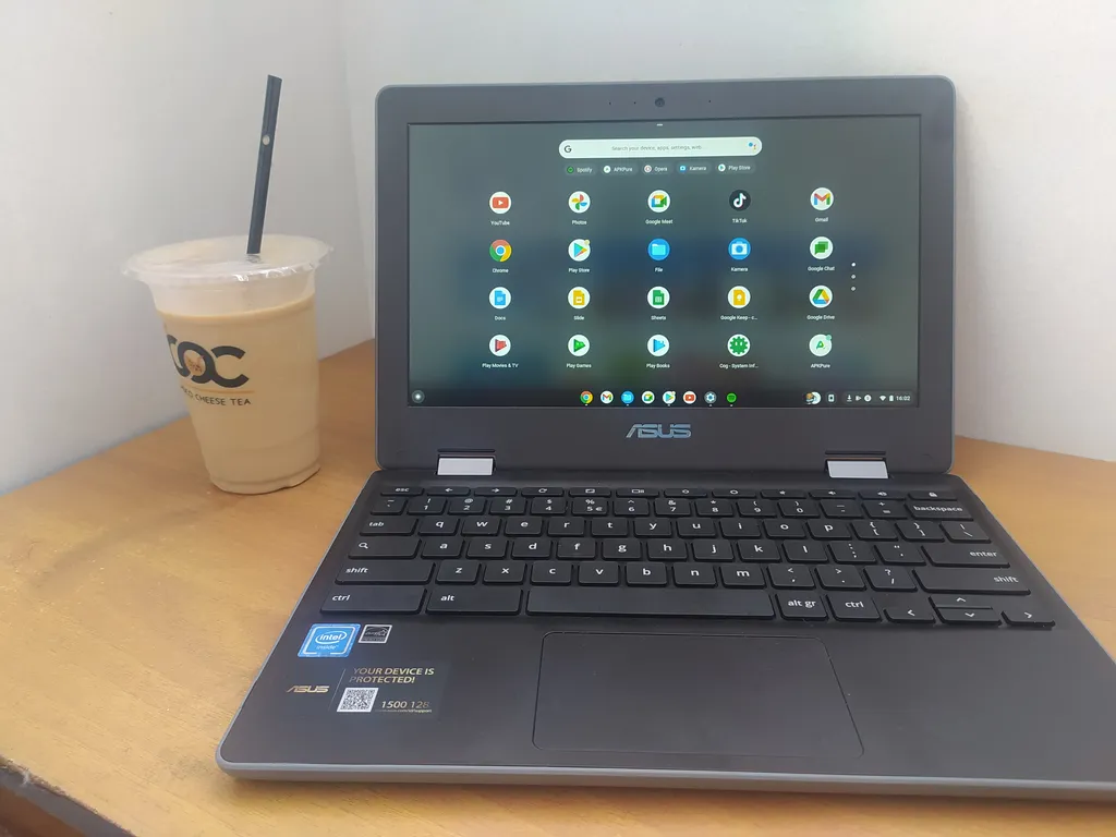 Review ASUS Chromebook C214, Laptop Edukasi 2-in-1, Ringan dan Tahan Banting 31