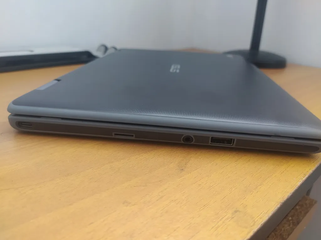 Review ASUS Chromebook C214, Laptop Edukasi 2-in-1, Ringan dan Tahan Banting 7
