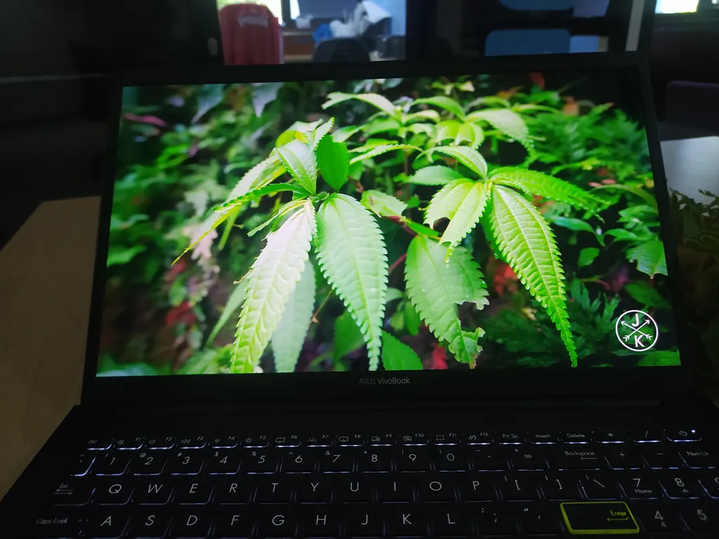 Review ASUS VivoBook 15 OLED K513EA, Laptop dengan Layar OLED Termurah 53