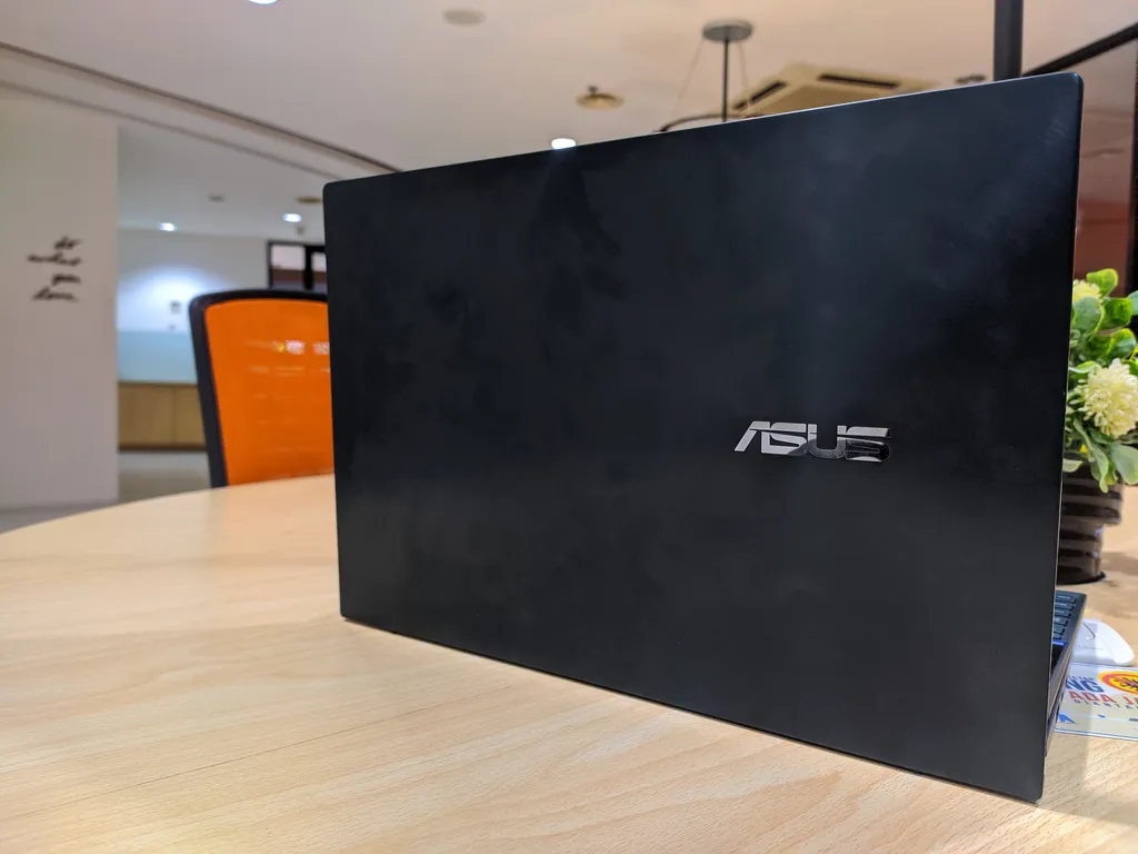 ASUS ZenBook Duo 14 UX482E