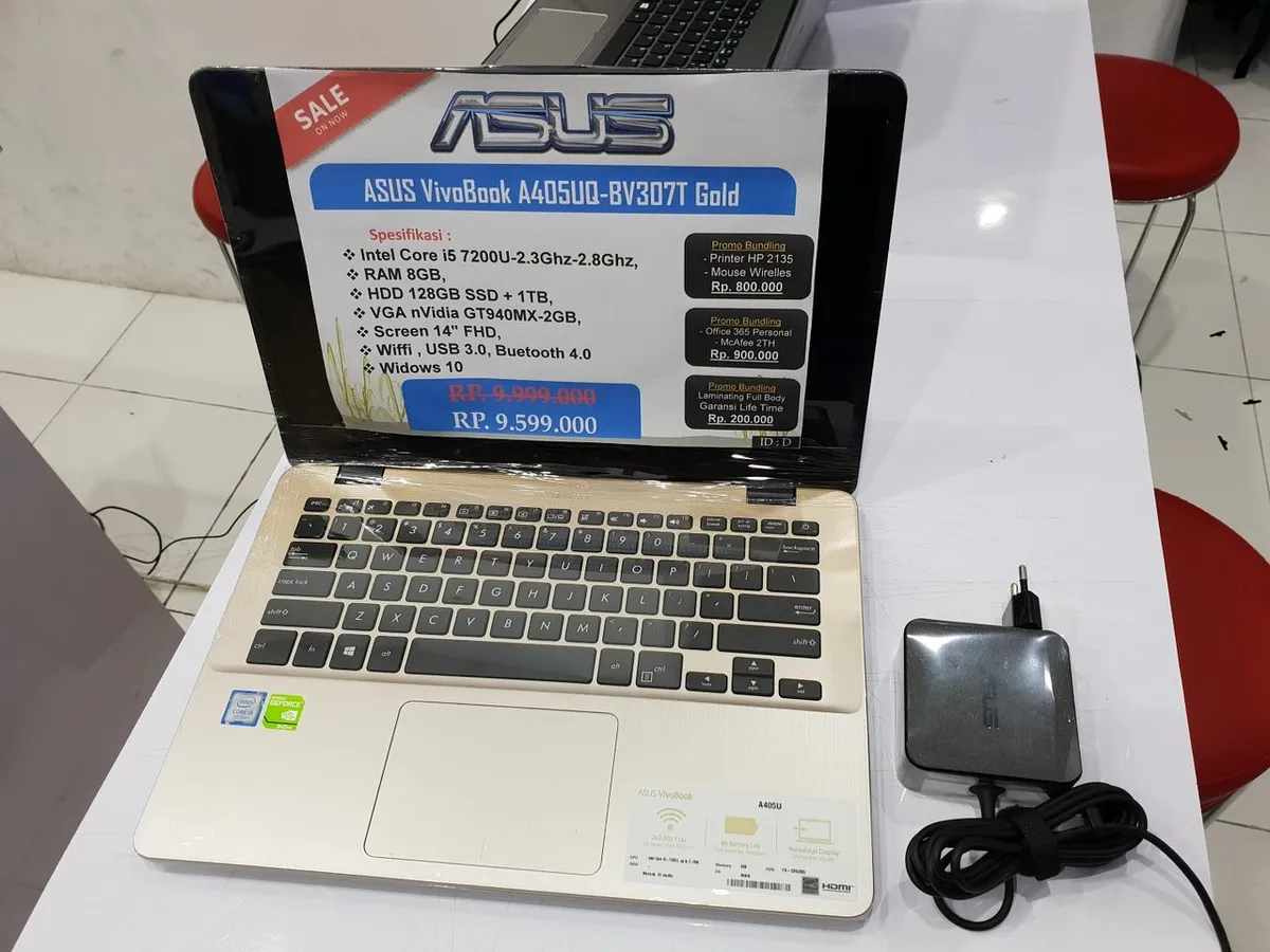 spesifikasi laptop di toko elektronik