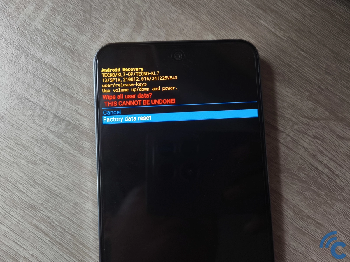 Cara Melakukan Hard Reset di HP Tecno